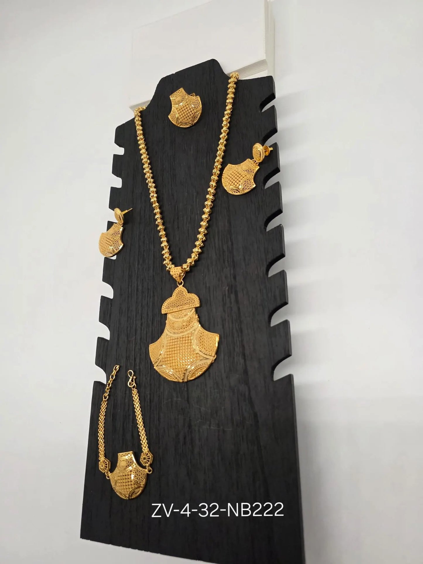 Zamvora Luxury Gold Plated Necklace Set – 3 Piece