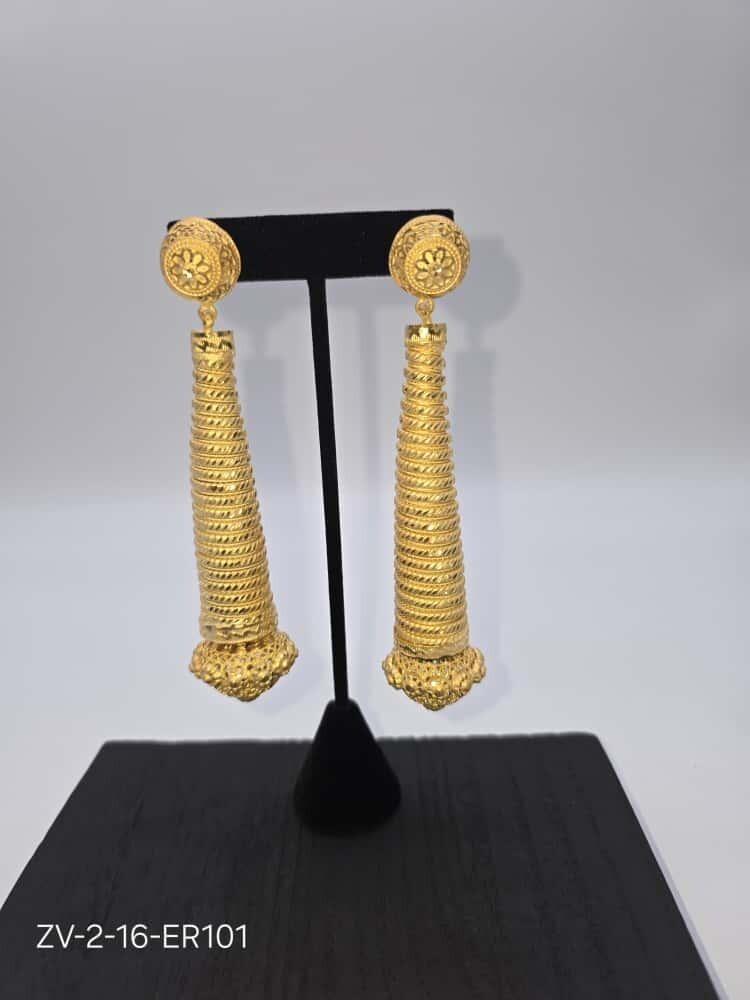 Zamvora Elegant Gold Plated Earrings