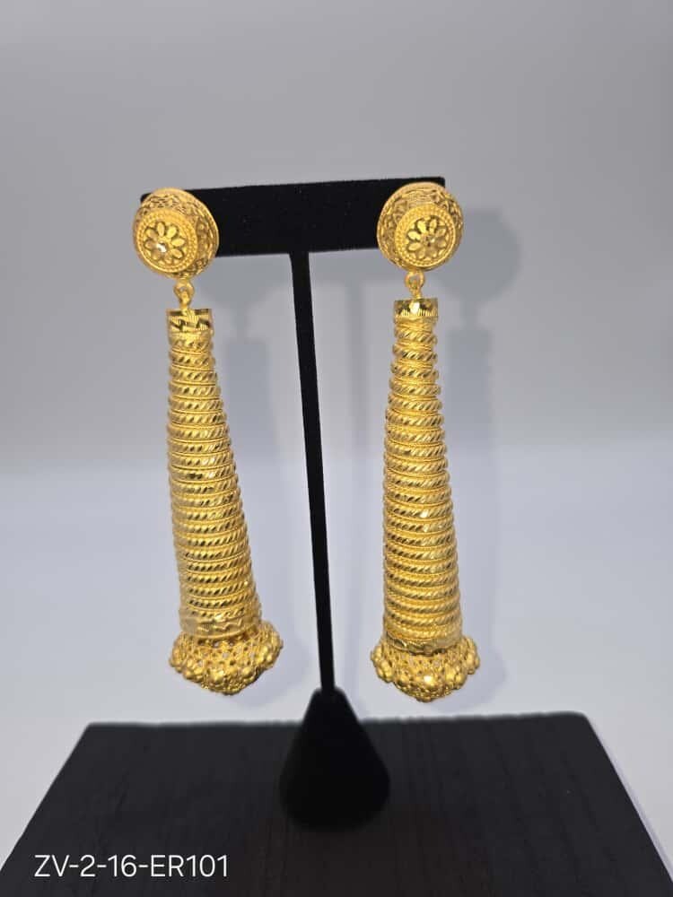 Zamvora Elegant Gold Plated Earrings