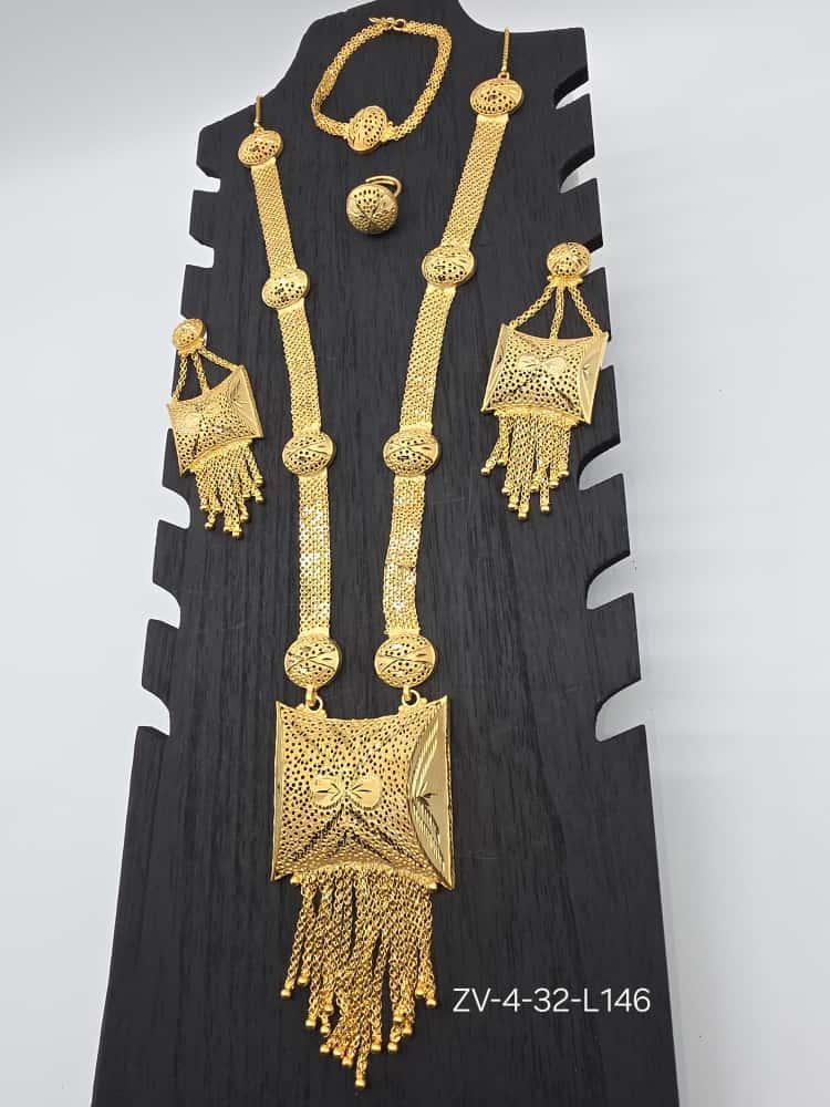 4-Pieces Gold Plated Bridal Necklace Set
