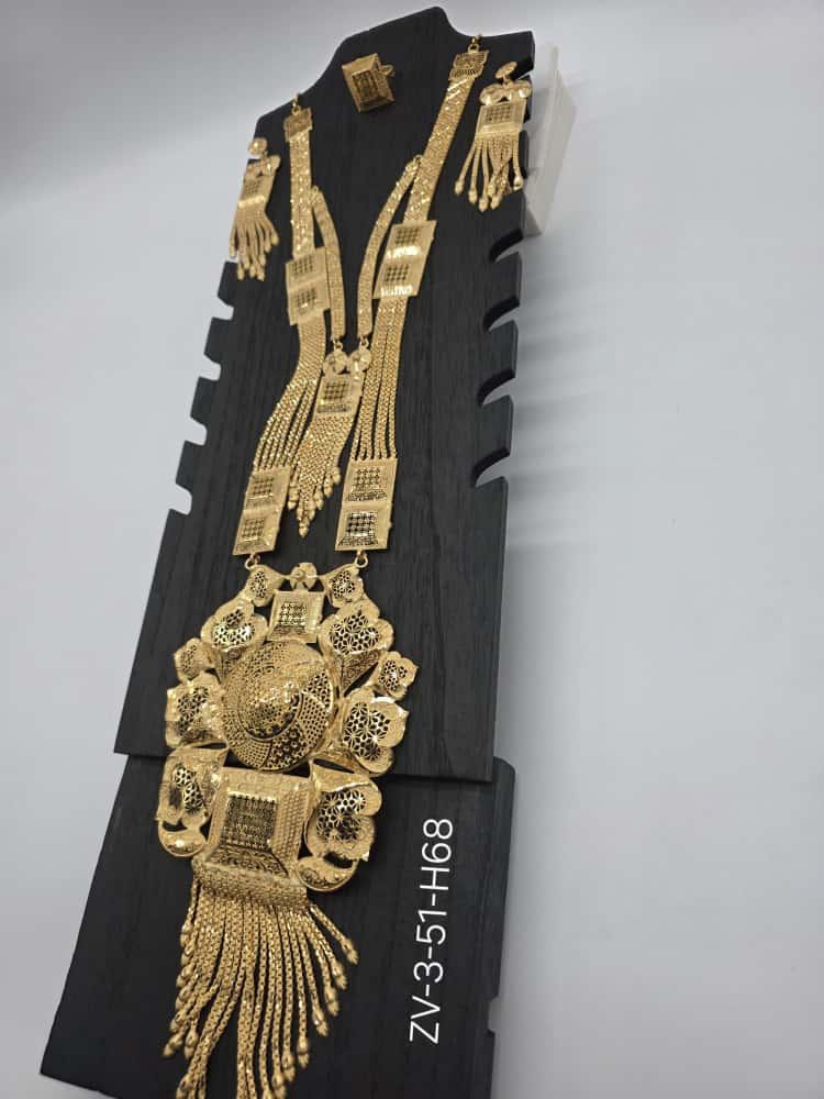 Gold-Plated Bridal Necklace Set (3-Piece)